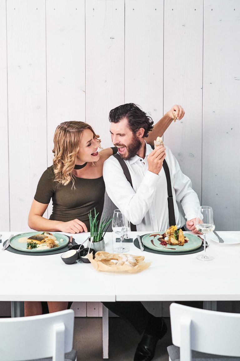 MN SHO 2017 09 1941 end 72dpi 768x1152