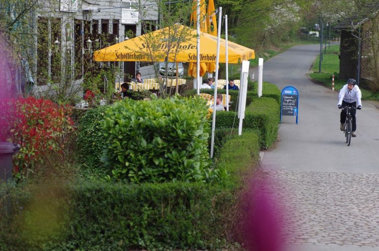 scale 1400 700 DXtx9aq16lIGsdUXKE6E 768x509